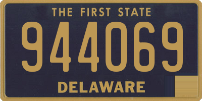 DE license plate 944069