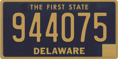 DE license plate 944075
