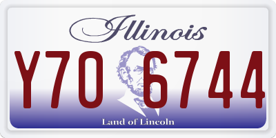IL license plate Y706744