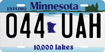 MN license plate 044UAH