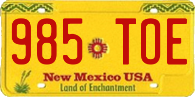 NM license plate 985TOE