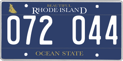 RI license plate 072044