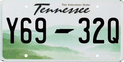 TN license plate Y6932Q